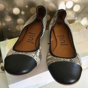 Juil Ballet Flats - Grey Snake
